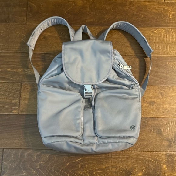 Lululemon Carry Onward Rucksack 12L - Picture 1 of 5